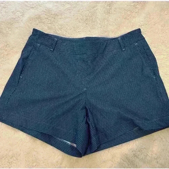 SPANX Sunshine Solutions Shorts 4” Pull On Stretch Geo‎ Scape Blue Perfect SZ L - Picture 1 of 4